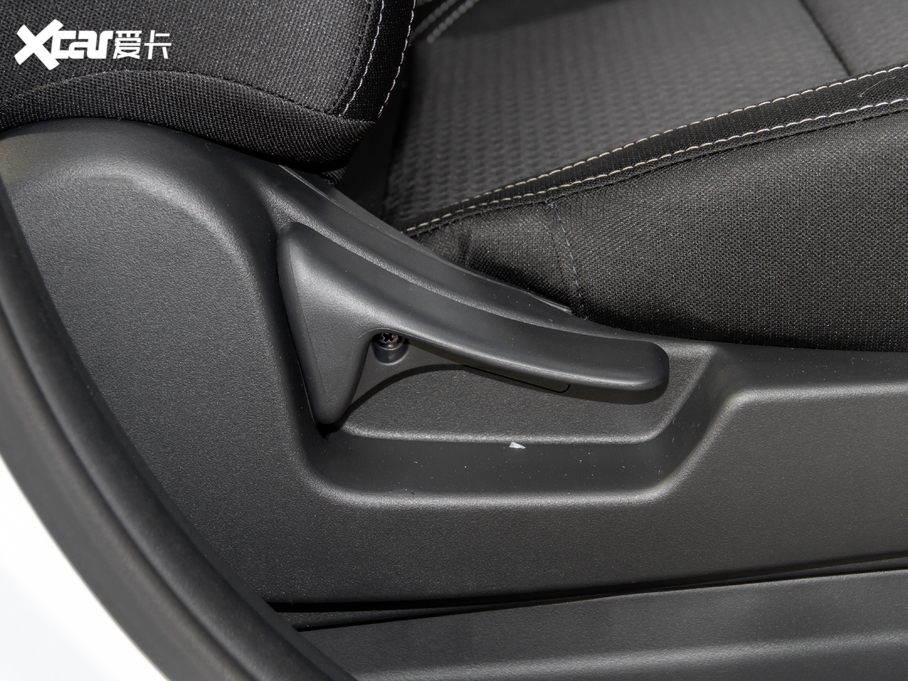 2020W{(ln) 2.0L (q)а 5