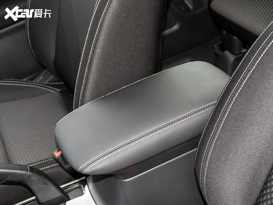 2020W{ 2.0L 򌕳а 5