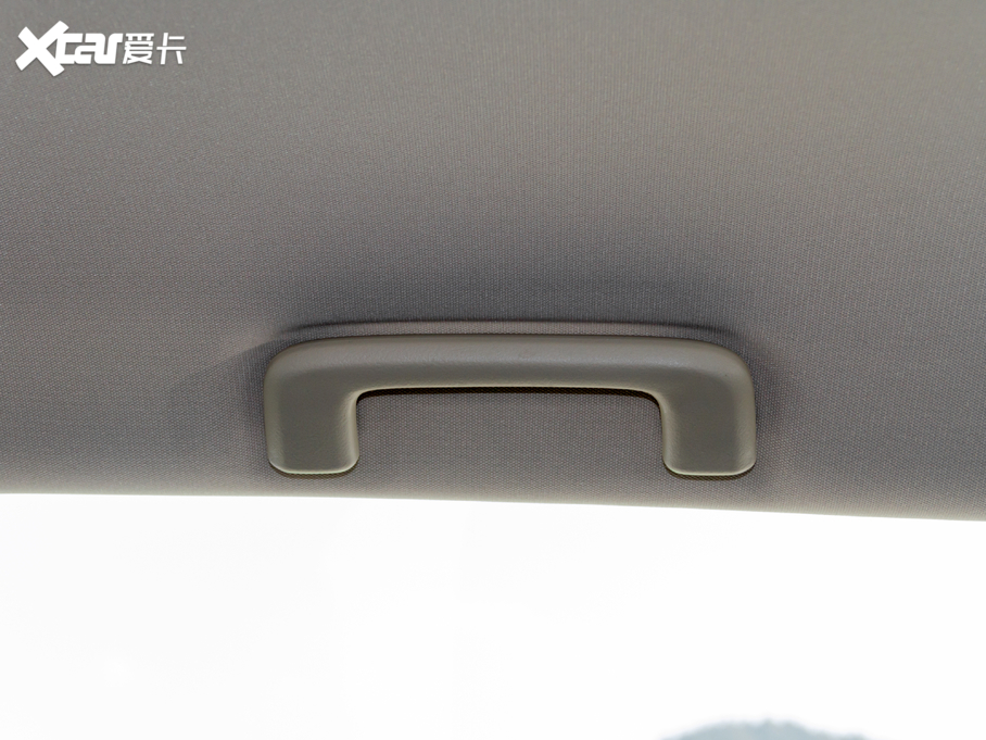 2020W{ 2.0L 򌕳а 5