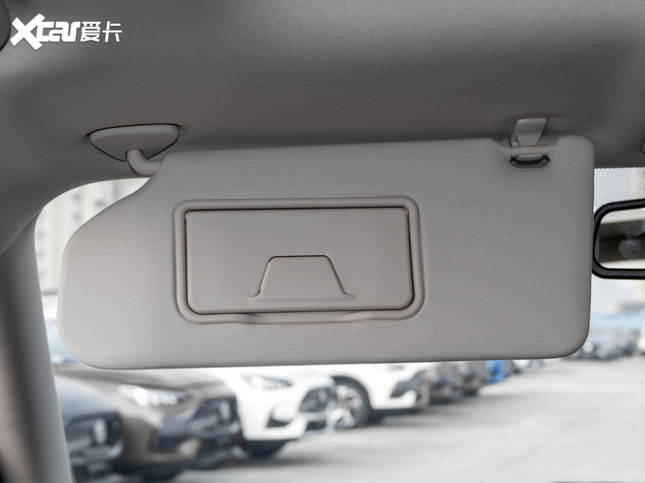 2020W{(ln) 2.4L (q) 7