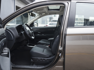 20202.0L (q) 5 ǰſg