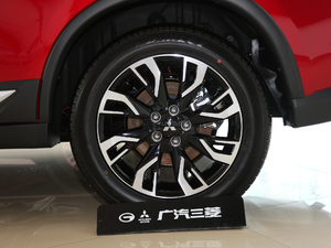 2020款2.0L 两驱畅享版 5座 轮圈