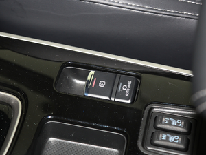 2020款2.0L 两驱畅享版 5座 驻车制动器