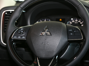 2020款2.0L 两驱畅享版 5座 中控区
