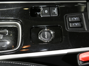 20202.4L (q) 7 п؅^(q)