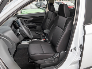 2020款2.0L 两驱畅行版 5座 主驾驶座椅