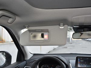 2021款1.5T CVT两驱信念版 遮阳板（左）
