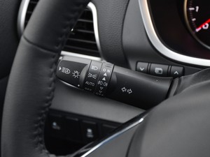 2021款1.5T CVT两驱信念版 中控区