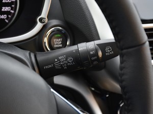 2021款1.5T CVT两驱信念版 中控区