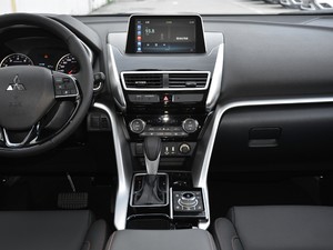 2021款1.5T CVT两驱信念版 中控台