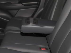 2021款1.5T CVT两驱梦想版 后排中央扶手