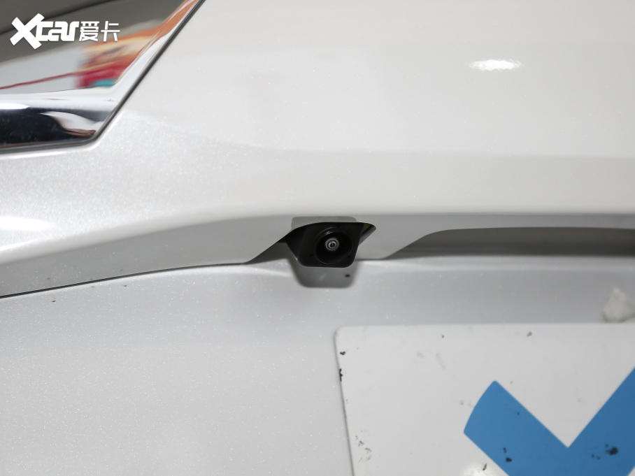 2021W{(ln) 2.4L (q) 7