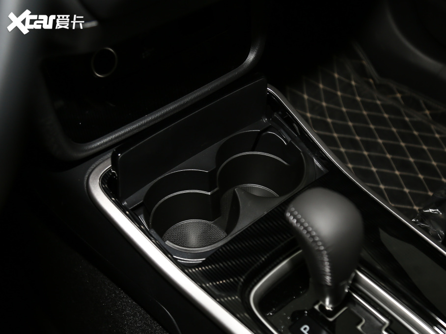 2021W{(ln) 2.4L (q) 7