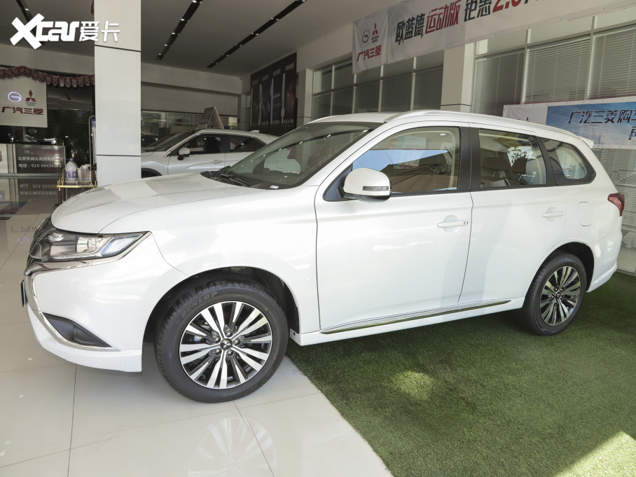 2021W{(ln) 2.0L (q) 5