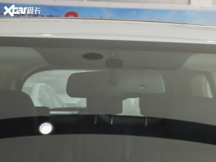 2021W{(ln) 2.0L (q) 5