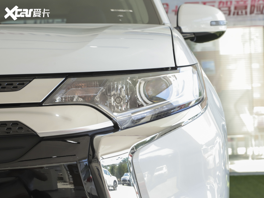 2021W{(ln) 2.0L (q) 5