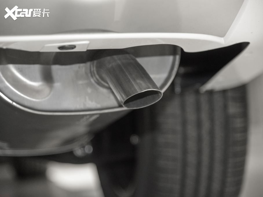 2021W{ 2.0L 򌕳а 5