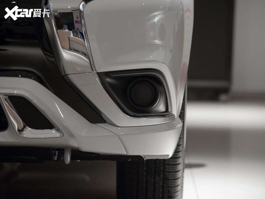 2021W{ 2.0L 򌕳а 5