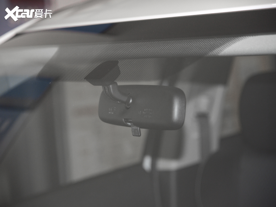 2021W{ 2.0L 򌕳а 5