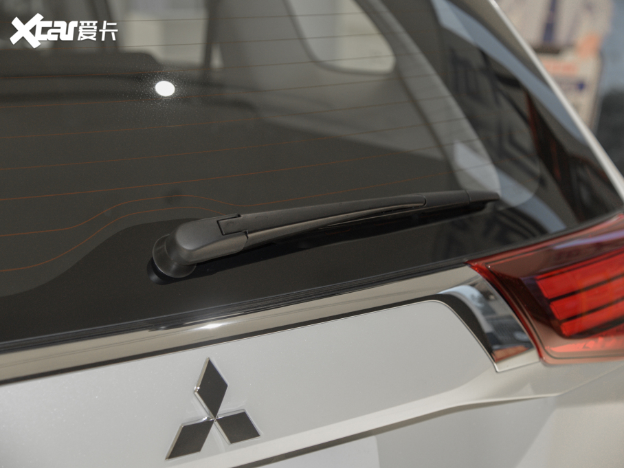 2021W{ 2.0L 򌕳а 5