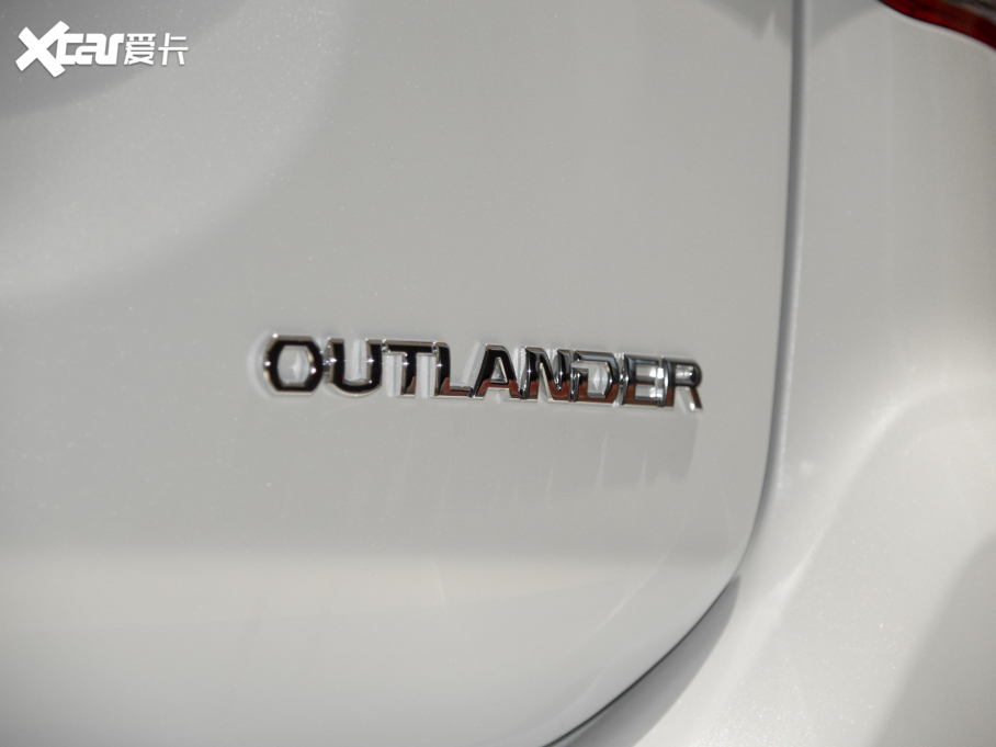 2021W{ 2.0L 򌕳а 5