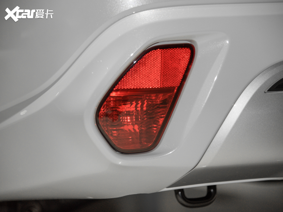 2021W{ 2.0L 򌕳а 5