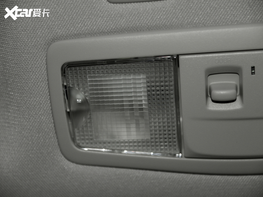 2021W{ 2.0L 򌕳а 5