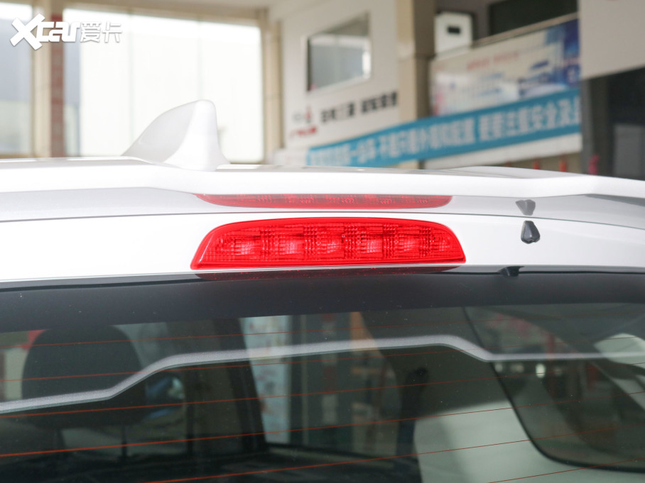 2021W{(ln) 2.4L (q) 5