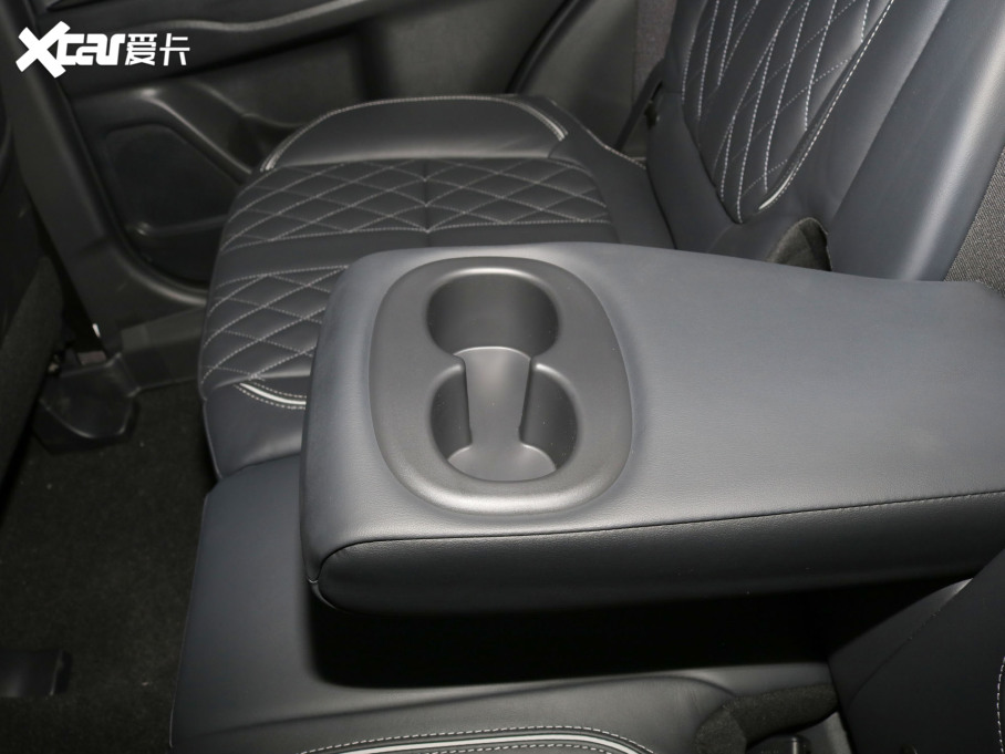 2021W{(ln) 2.4L (q) 5