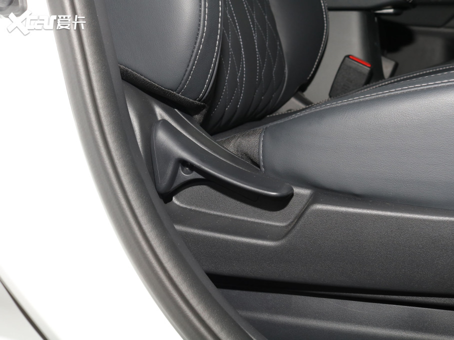 2021W{(ln) 2.4L (q) 5