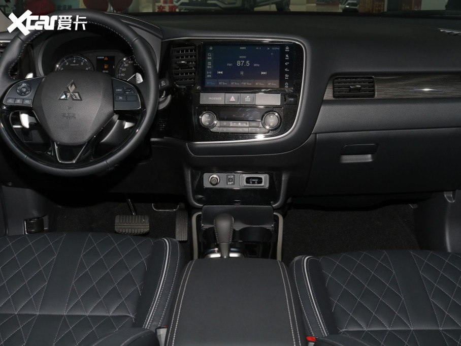 2021W{(ln) 2.4L (q) 5