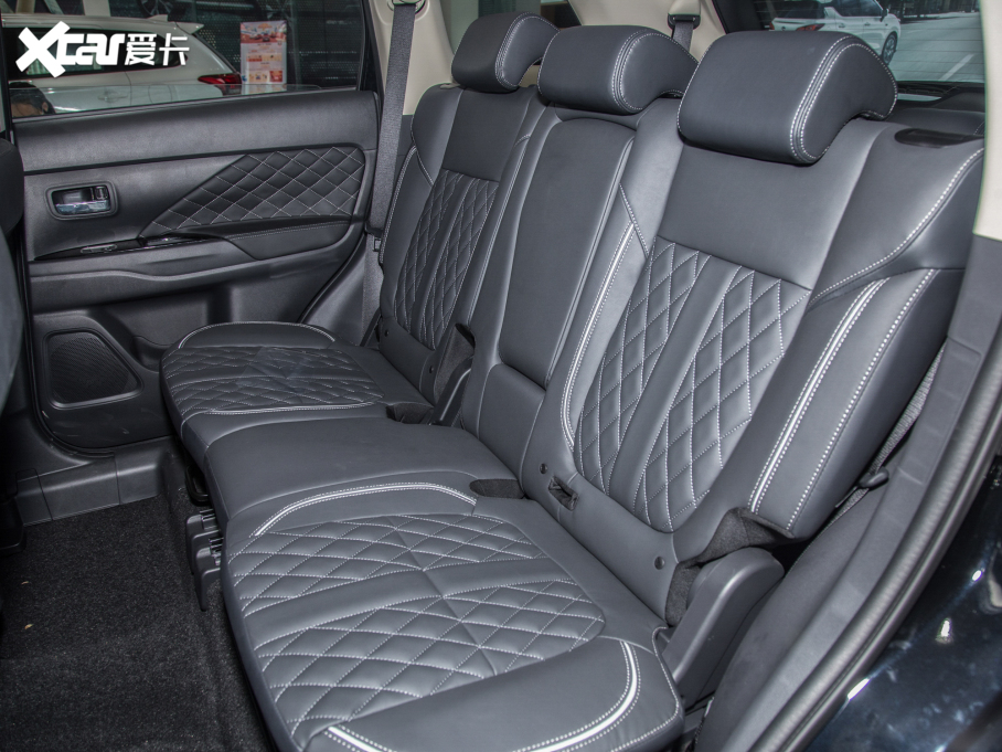 2021W{(ln) 2.0L (q) 7