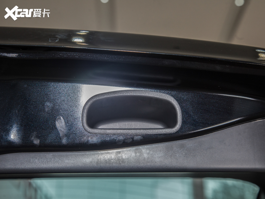 2021W{(ln) 2.0L (q) 7