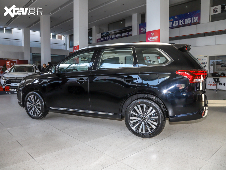 2021W{ Ŀ 2.0L 򌕳 7