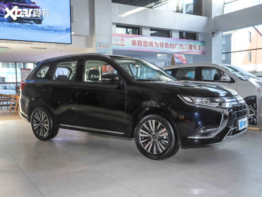 2021W{ Ŀ 2.0L 򌕳 7