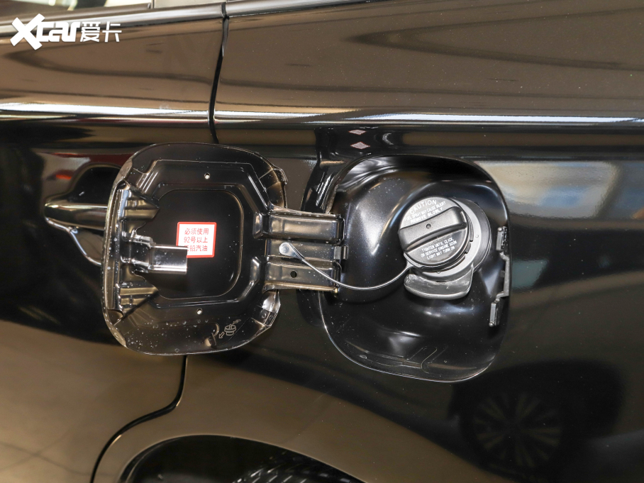 2021W{ Ŀ 2.0L 򌕳 7