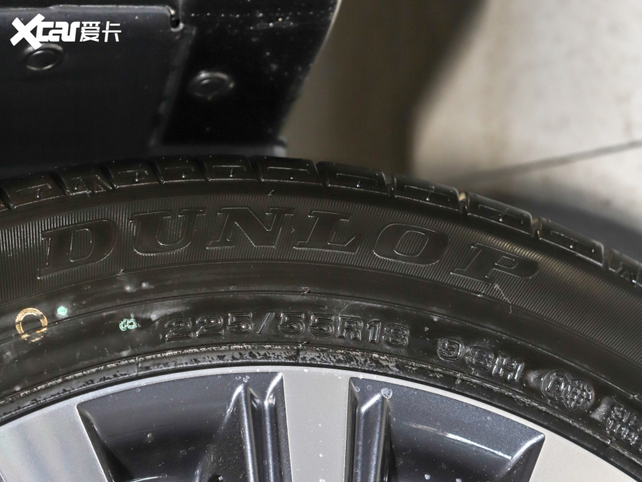 2021W{ Ŀ 2.0L 򌕳 7