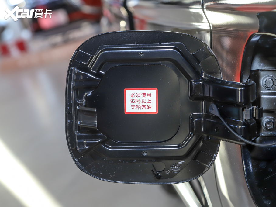 2021W{ Ŀ 2.0L 򌕳 7