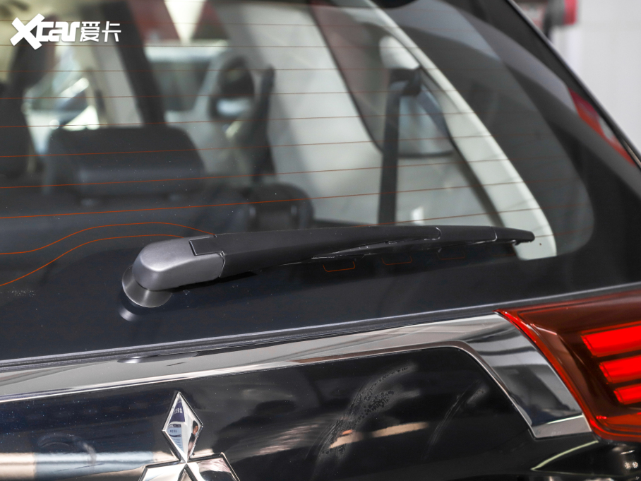 2021W{ Ŀ 2.0L 򌕳 7