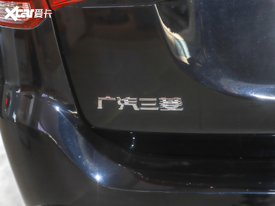 2021W{ Ŀ 2.0L 򌕳 7