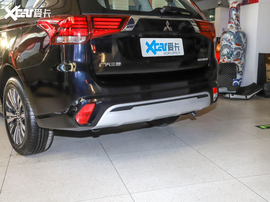 2021W{ Ŀ 2.0L 򌕳 7