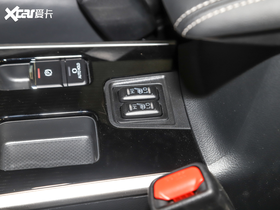 2021W{ Ŀ 2.0L 򌕳 7