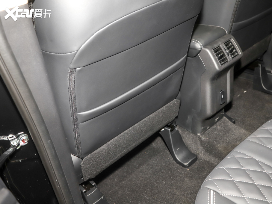 2021W{ Ŀ 2.0L 򌕳 7