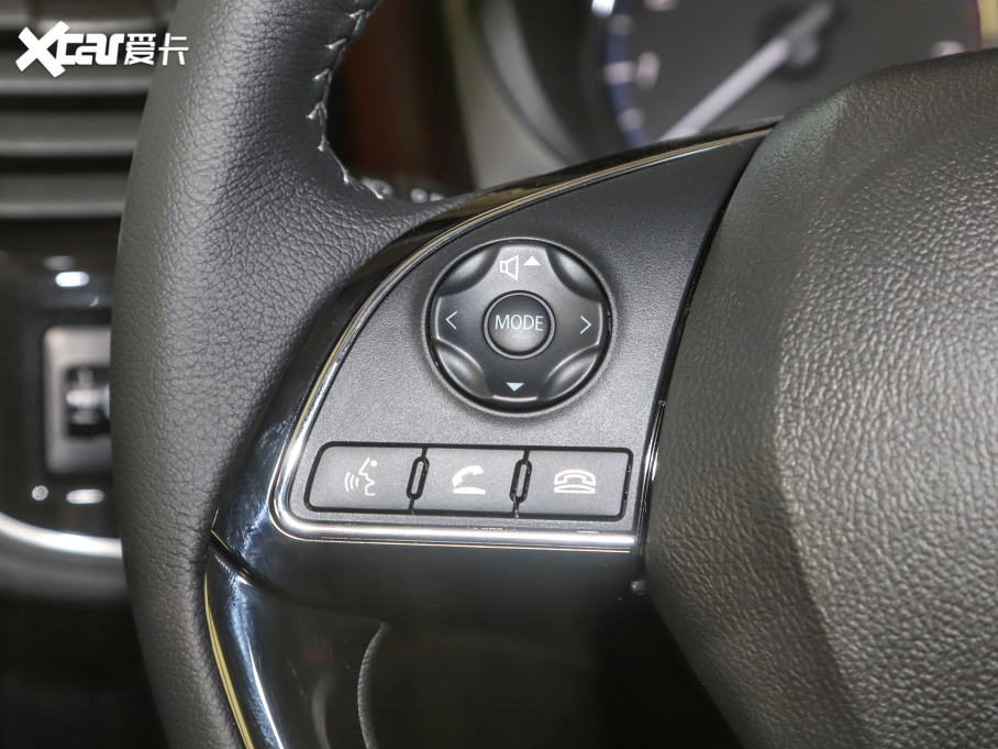 2021W{ Ŀ 2.0L 򌕳 7