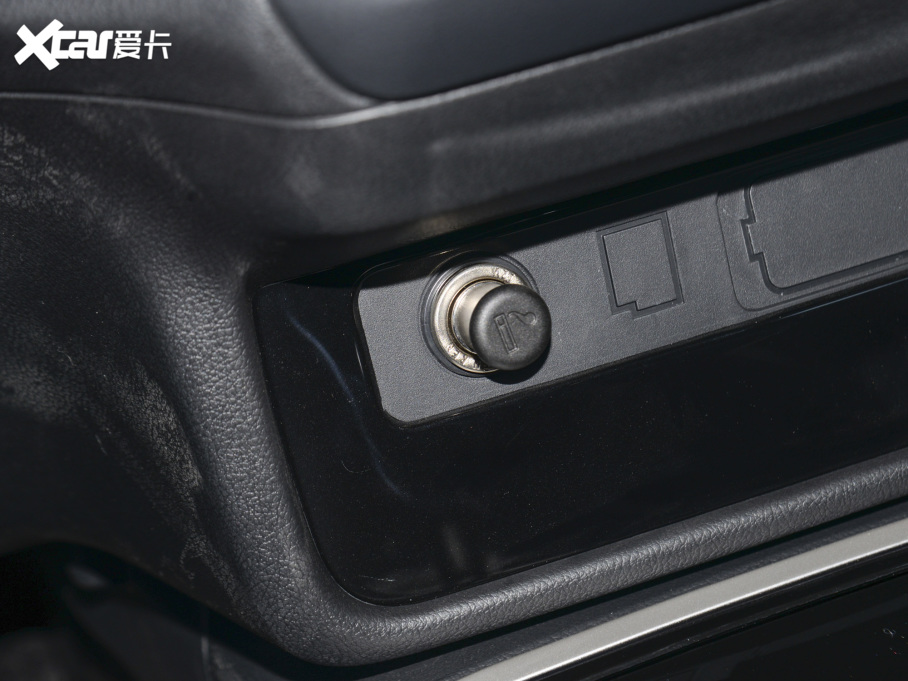 2021W{ Ŀ 2.0L 򌕳а 5