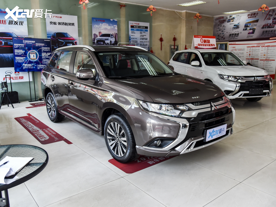 2021W{ Ŀ 2.0L 򌕳 5