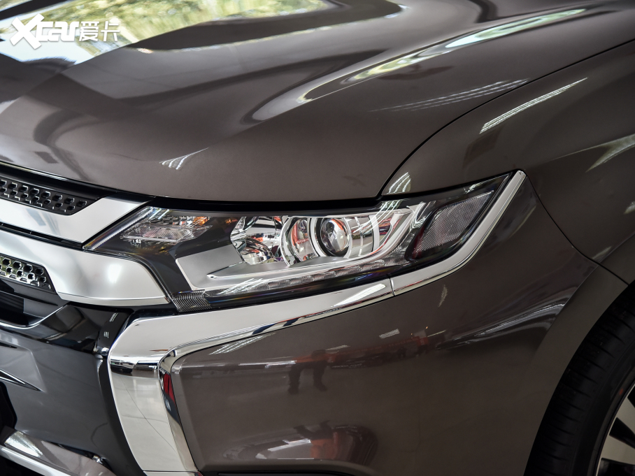 2021W{ Ŀ 2.0L (q) 5