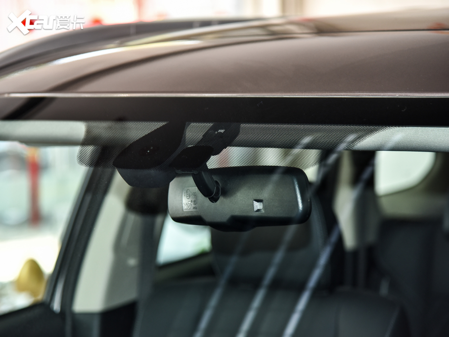 2021W{ Ŀ 2.0L 򌕳 5