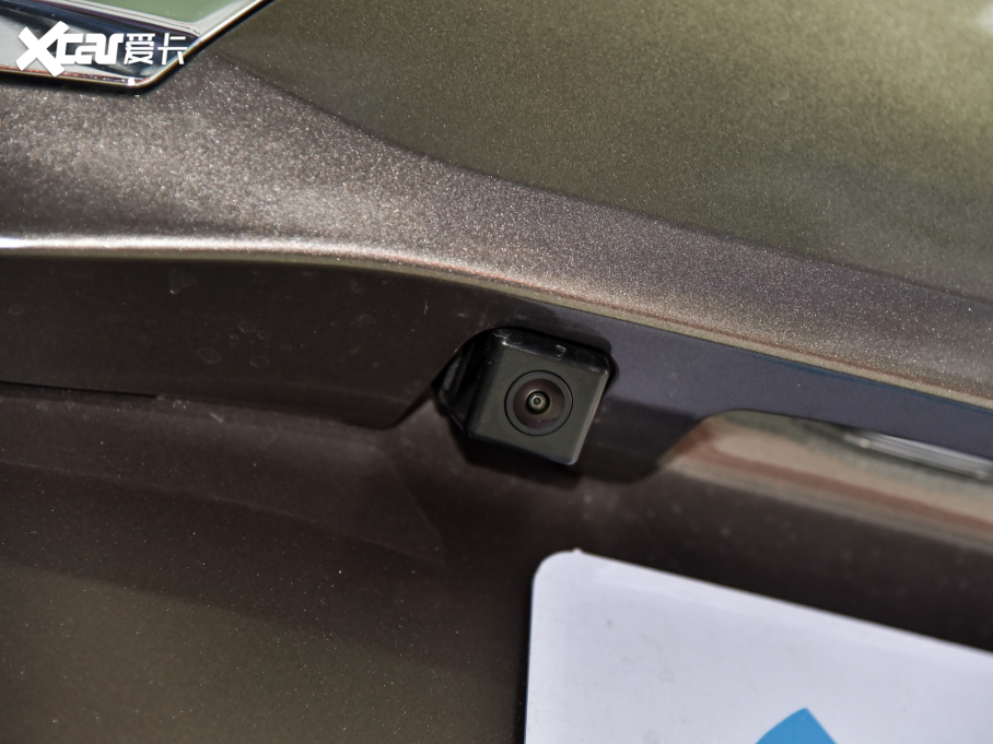 2021W{ Ŀ 2.0L 򌕳 5