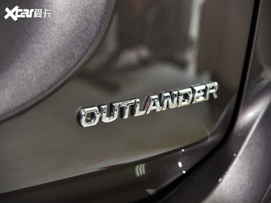 2021W{ Ŀ 2.0L (q) 5